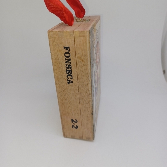 Handcrafted Vintage Wooden Cigar Purse Anthropomorphic Owl with Red Ribbon - Picture 4 of 9